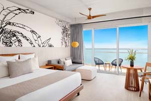 Junior Suite Bay View, Junior Suite Deluxe Bay View + Vantage Club Junior Suite Bay View- King